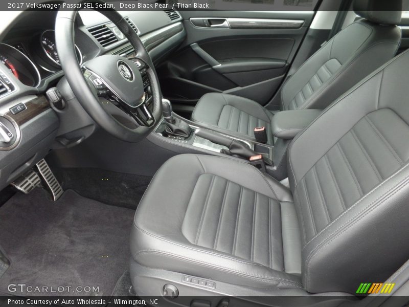 Deep Black Pearl / Titan Black 2017 Volkswagen Passat SEL Sedan
