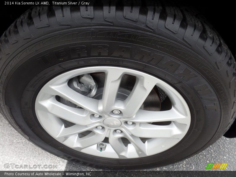 Titanium Silver / Gray 2014 Kia Sorento LX AWD