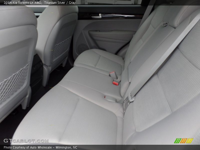Titanium Silver / Gray 2014 Kia Sorento LX AWD