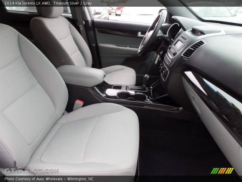 Titanium Silver / Gray 2014 Kia Sorento LX AWD