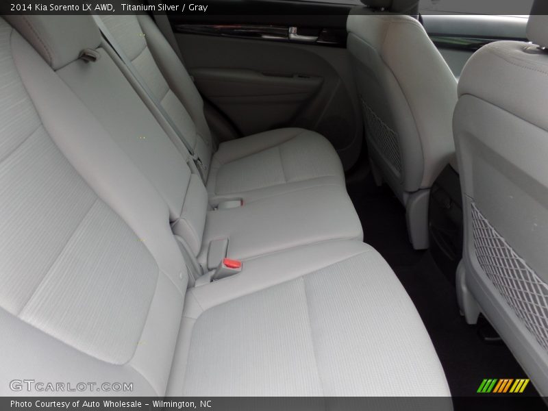 Titanium Silver / Gray 2014 Kia Sorento LX AWD