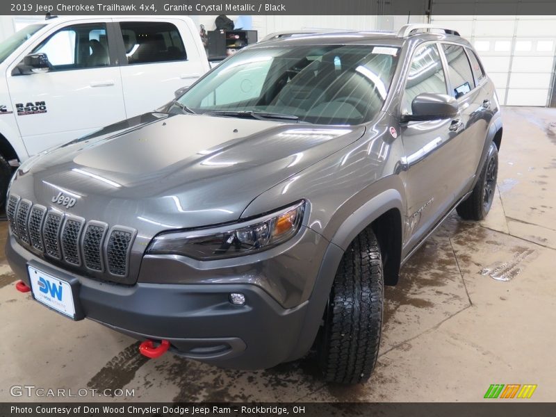 Granite Crystal Metallic / Black 2019 Jeep Cherokee Trailhawk 4x4