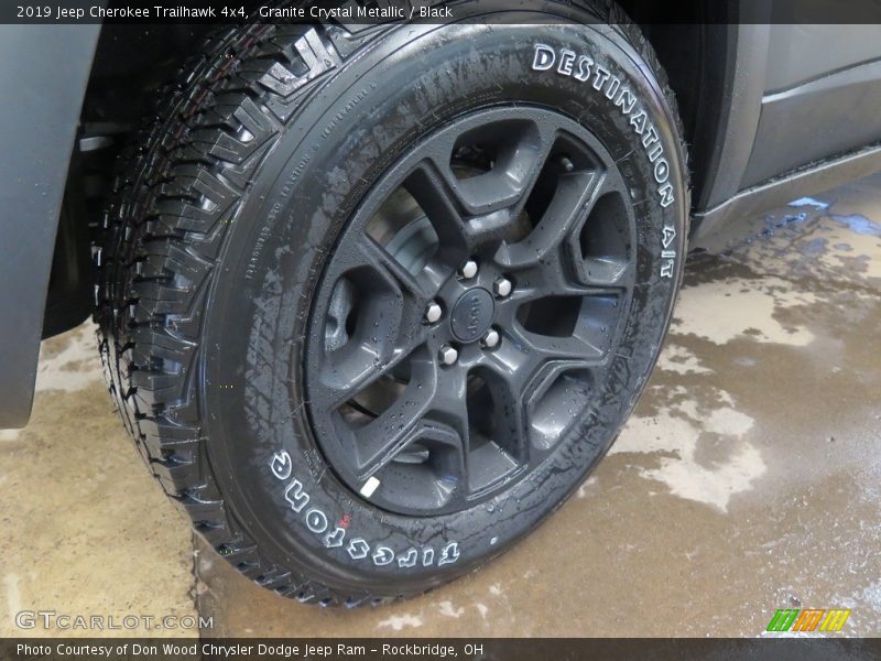  2019 Cherokee Trailhawk 4x4 Wheel