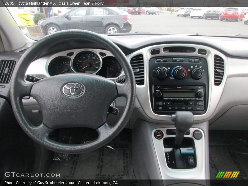 Oasis Green Pearl / Ivory 2005 Toyota Highlander V6