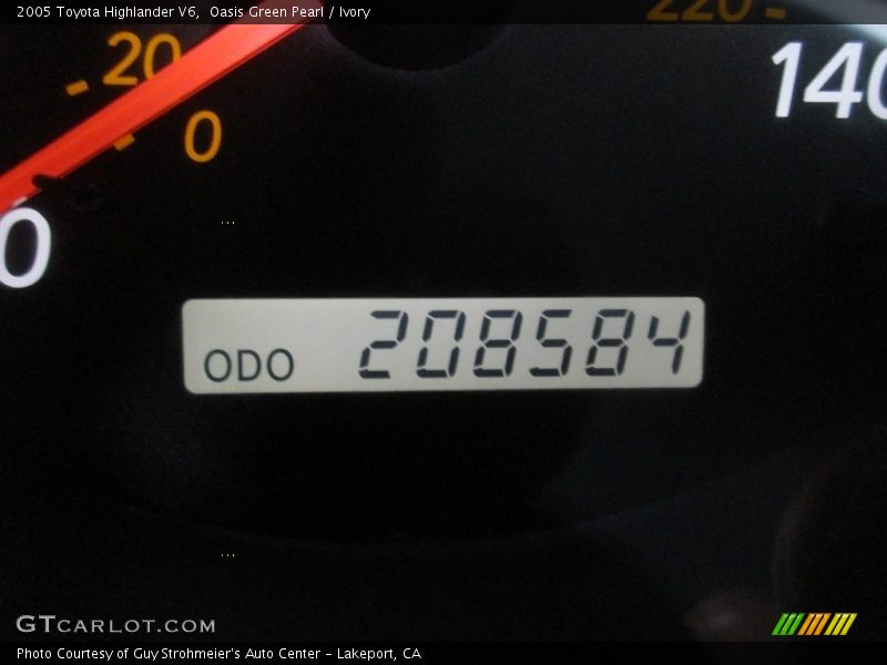 Oasis Green Pearl / Ivory 2005 Toyota Highlander V6