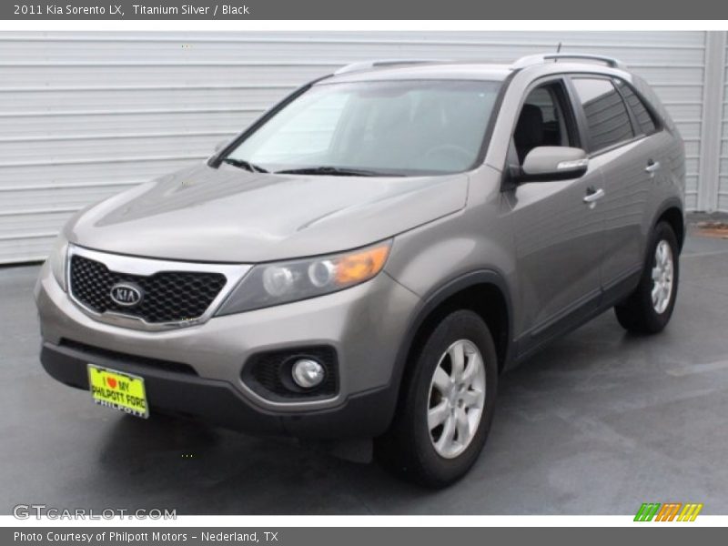 Titanium Silver / Black 2011 Kia Sorento LX
