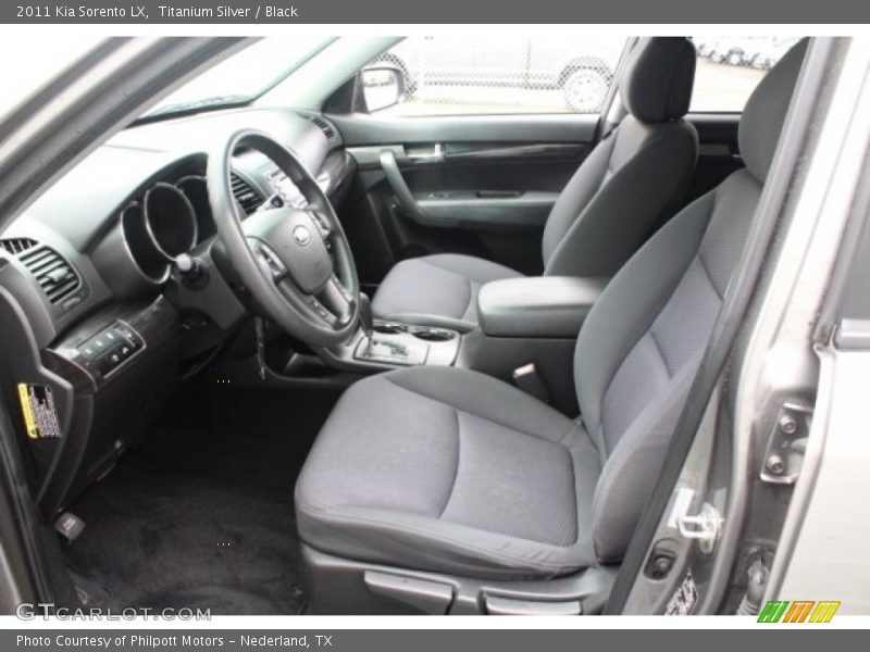 Titanium Silver / Black 2011 Kia Sorento LX