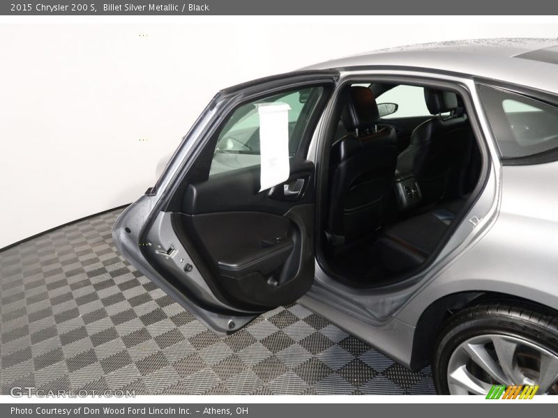 Billet Silver Metallic / Black 2015 Chrysler 200 S