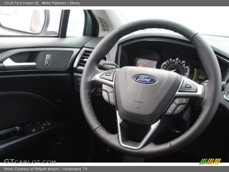 White Platinum / Ebony 2018 Ford Fusion SE