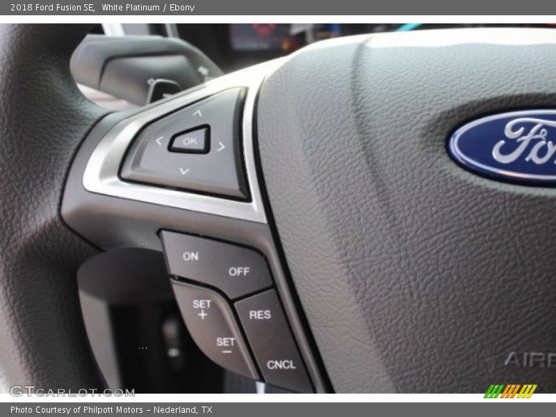 White Platinum / Ebony 2018 Ford Fusion SE