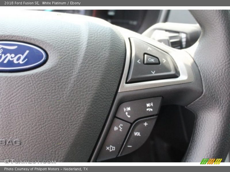 White Platinum / Ebony 2018 Ford Fusion SE