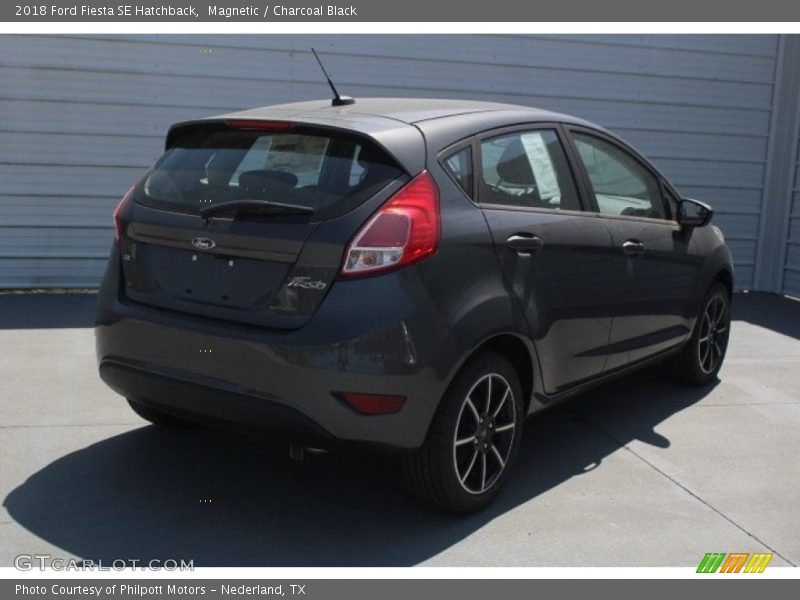 Magnetic / Charcoal Black 2018 Ford Fiesta SE Hatchback
