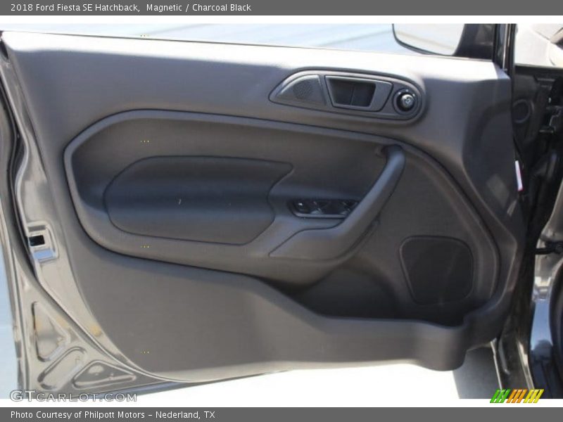 Magnetic / Charcoal Black 2018 Ford Fiesta SE Hatchback