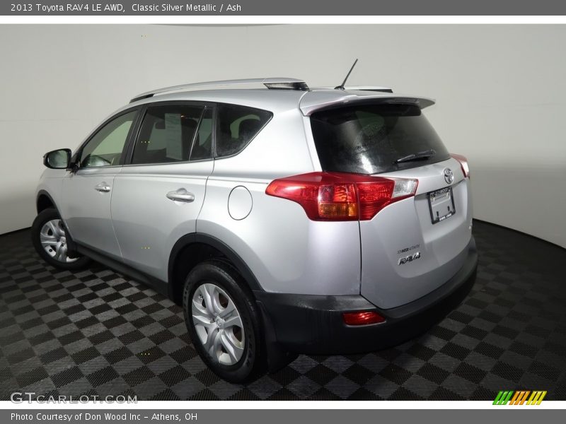 Classic Silver Metallic / Ash 2013 Toyota RAV4 LE AWD
