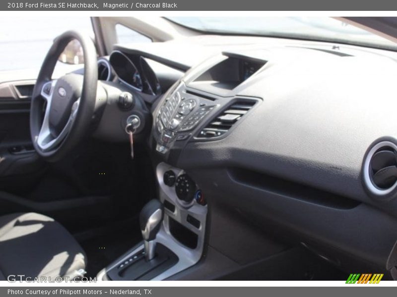 Magnetic / Charcoal Black 2018 Ford Fiesta SE Hatchback