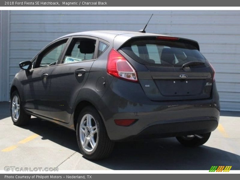 Magnetic / Charcoal Black 2018 Ford Fiesta SE Hatchback
