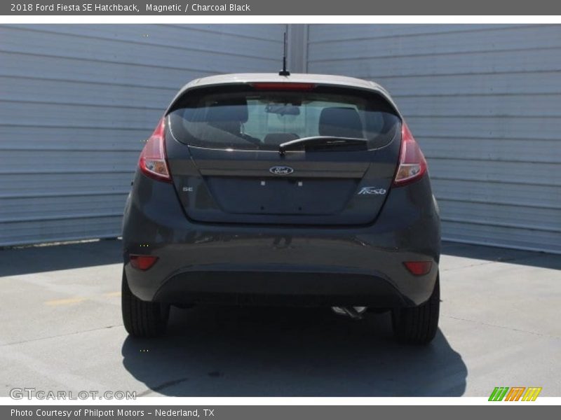 Magnetic / Charcoal Black 2018 Ford Fiesta SE Hatchback