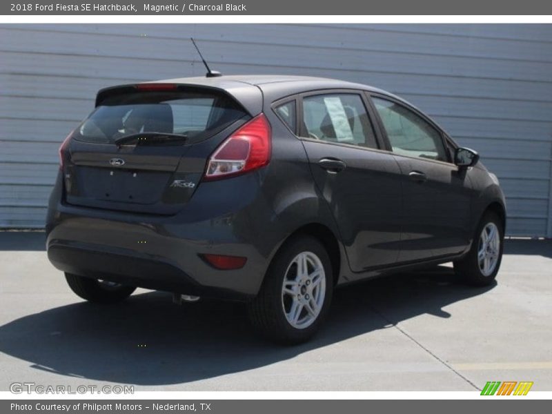 Magnetic / Charcoal Black 2018 Ford Fiesta SE Hatchback
