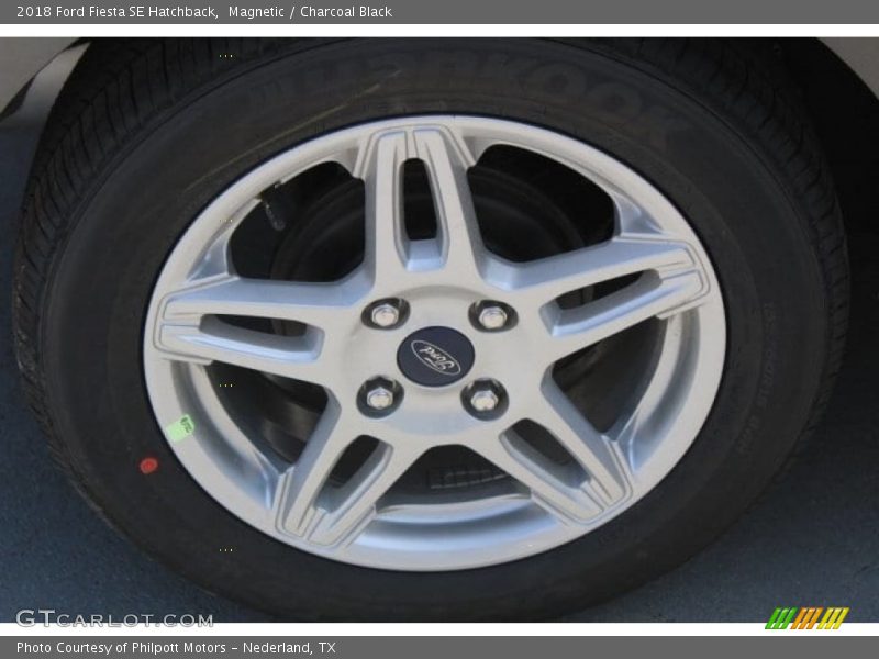 Magnetic / Charcoal Black 2018 Ford Fiesta SE Hatchback