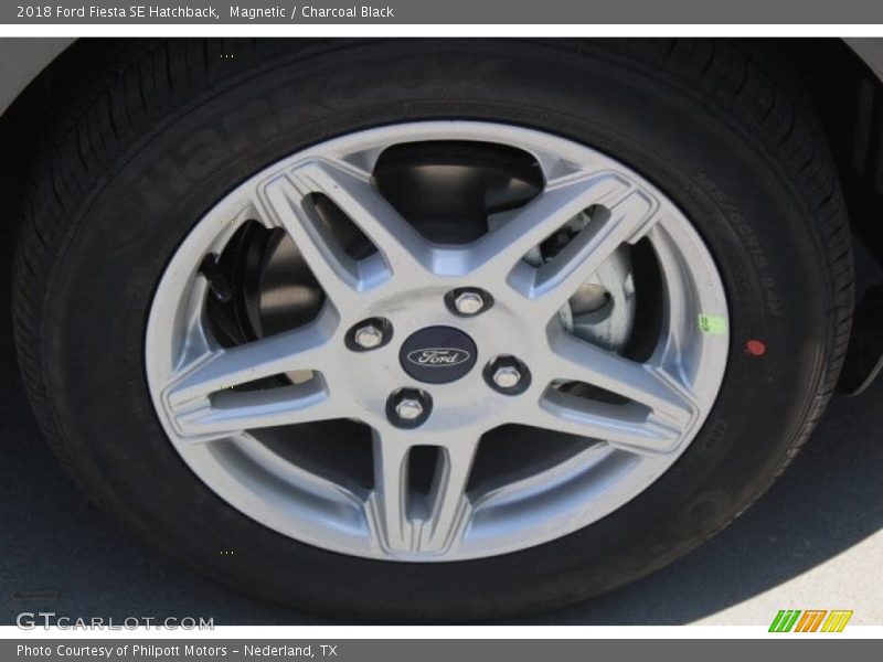 Magnetic / Charcoal Black 2018 Ford Fiesta SE Hatchback
