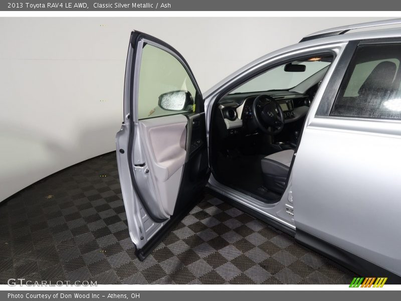 Classic Silver Metallic / Ash 2013 Toyota RAV4 LE AWD