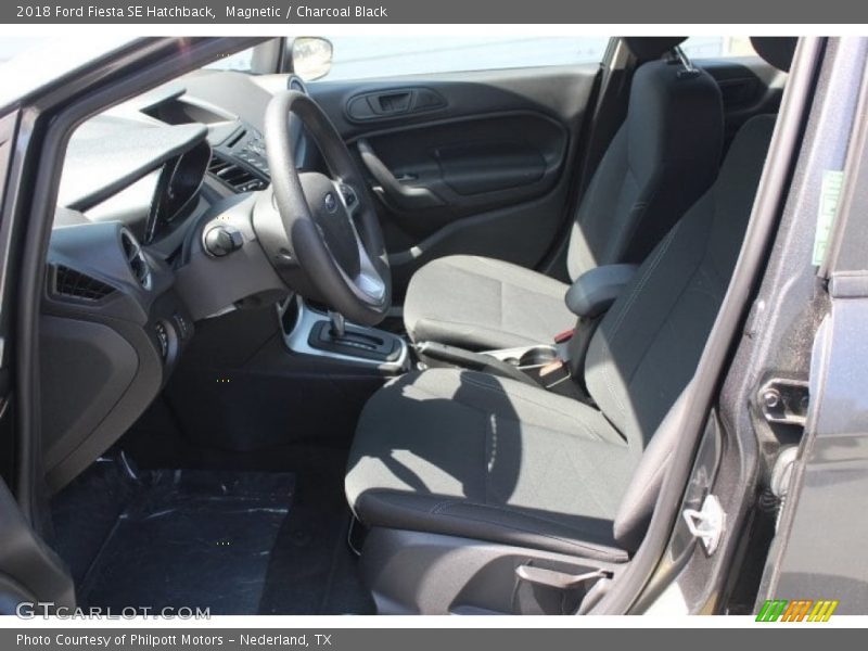 Magnetic / Charcoal Black 2018 Ford Fiesta SE Hatchback