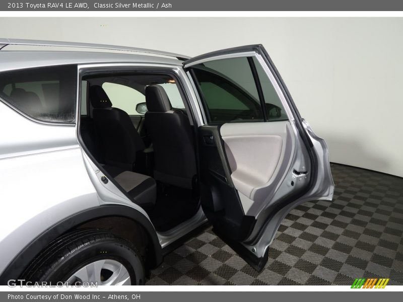 Classic Silver Metallic / Ash 2013 Toyota RAV4 LE AWD