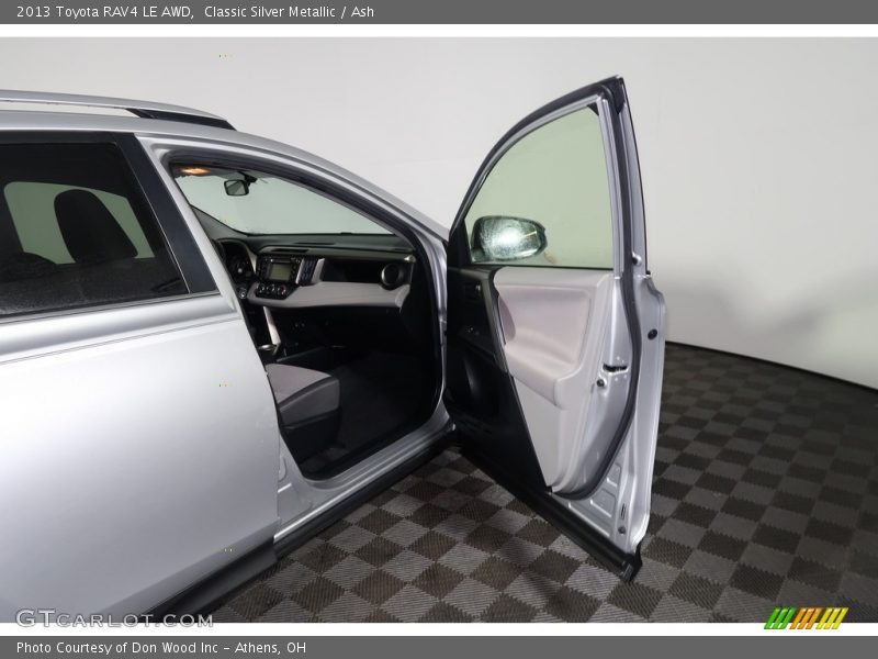 Classic Silver Metallic / Ash 2013 Toyota RAV4 LE AWD