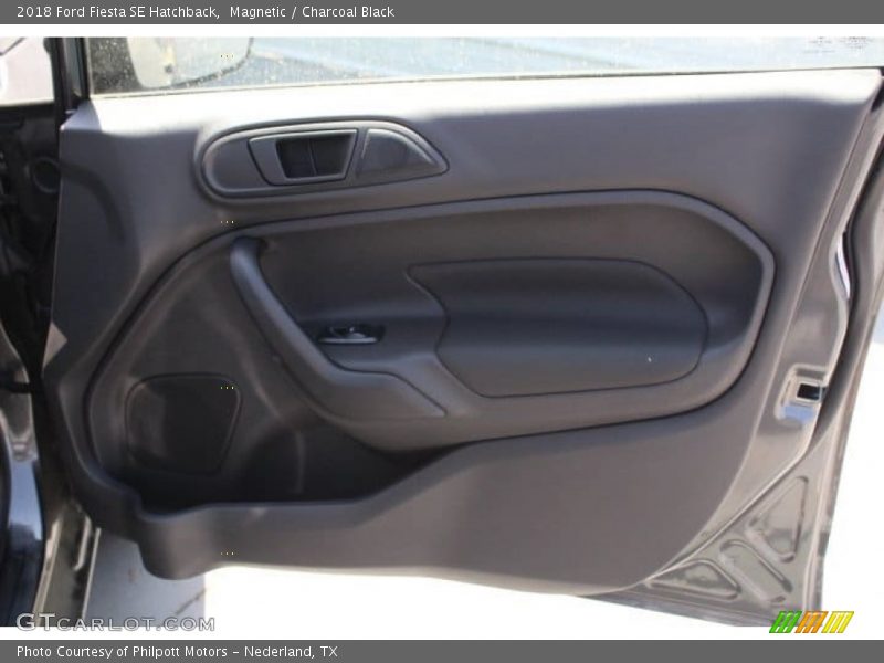 Magnetic / Charcoal Black 2018 Ford Fiesta SE Hatchback