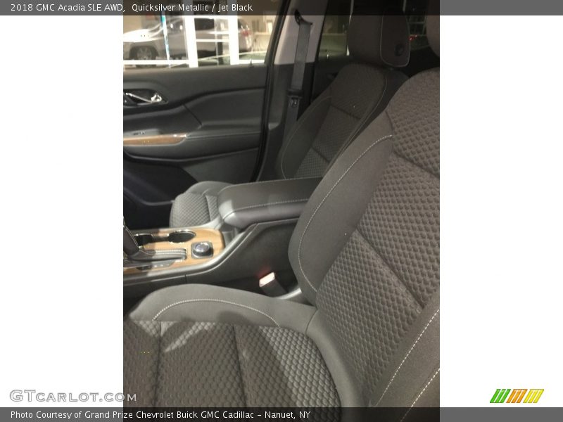 Quicksilver Metallic / Jet Black 2018 GMC Acadia SLE AWD
