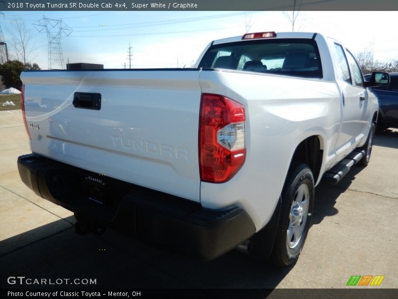 Super White / Graphite 2018 Toyota Tundra SR Double Cab 4x4