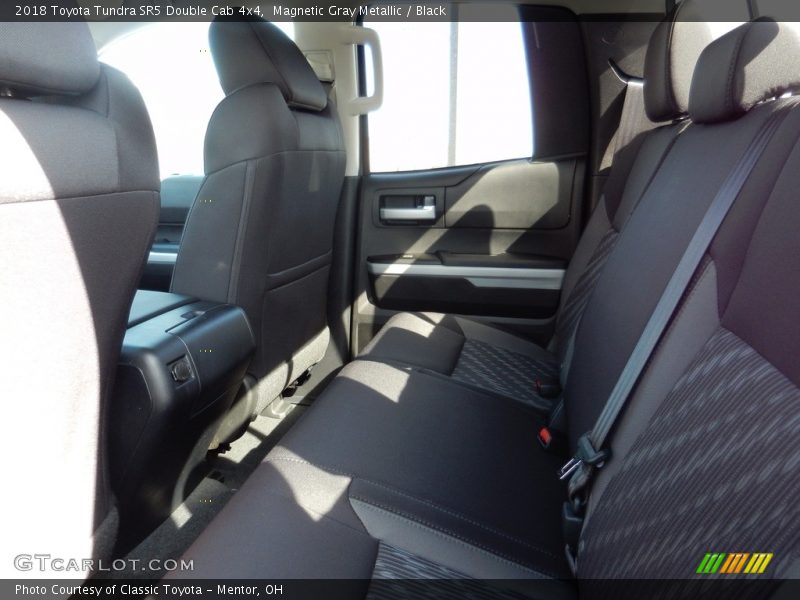 Magnetic Gray Metallic / Black 2018 Toyota Tundra SR5 Double Cab 4x4
