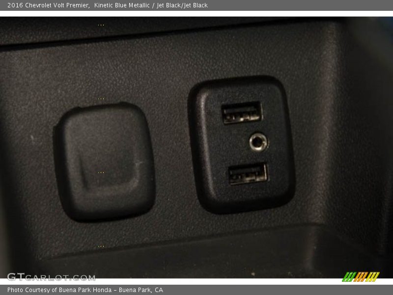 Kinetic Blue Metallic / Jet Black/Jet Black 2016 Chevrolet Volt Premier