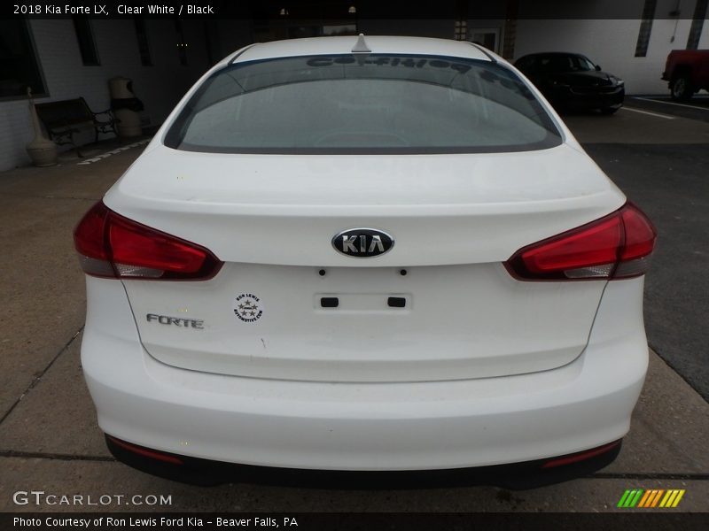 Clear White / Black 2018 Kia Forte LX