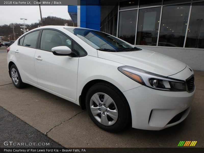 Front 3/4 View of 2018 Forte LX