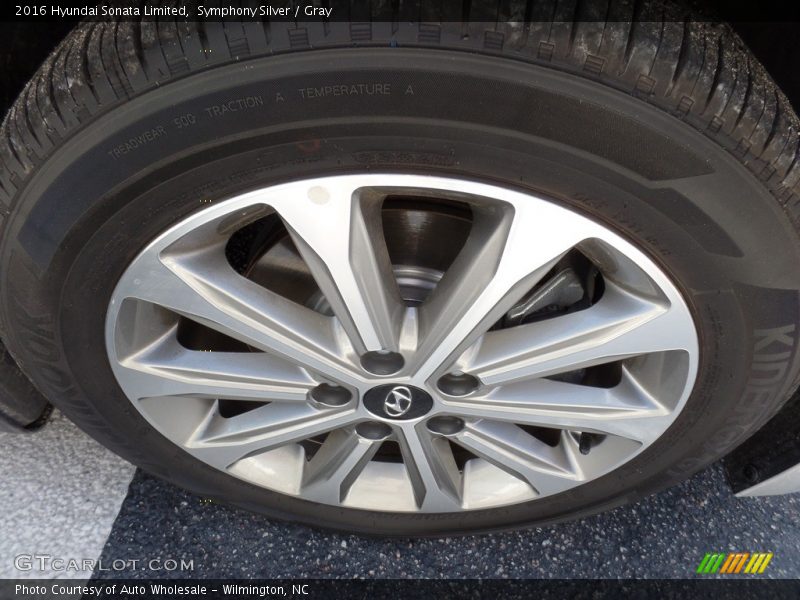 Symphony Silver / Gray 2016 Hyundai Sonata Limited