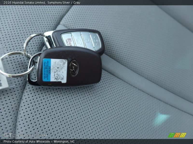 Symphony Silver / Gray 2016 Hyundai Sonata Limited