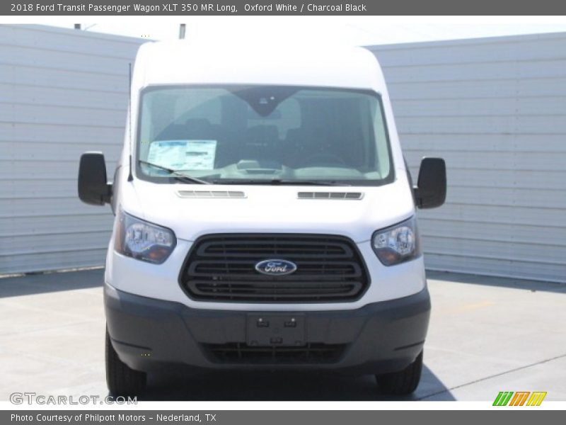 Oxford White / Charcoal Black 2018 Ford Transit Passenger Wagon XLT 350 MR Long
