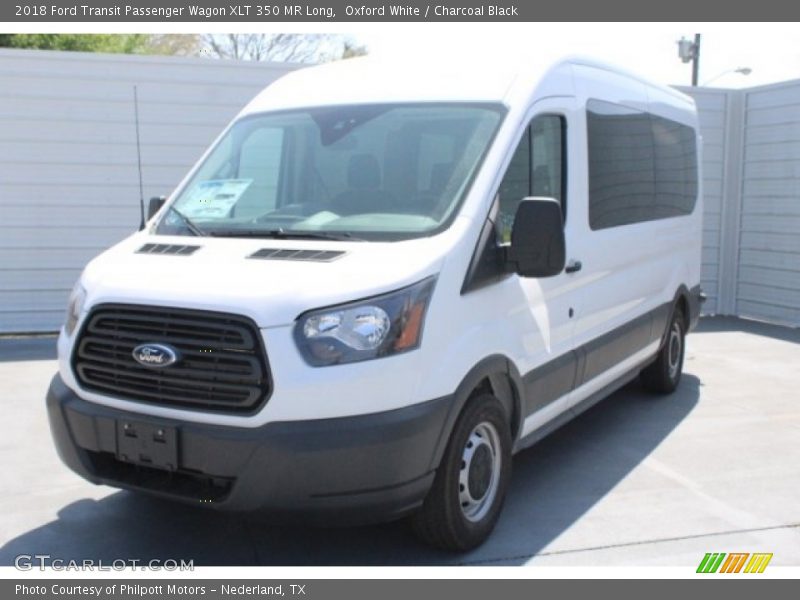 Oxford White / Charcoal Black 2018 Ford Transit Passenger Wagon XLT 350 MR Long