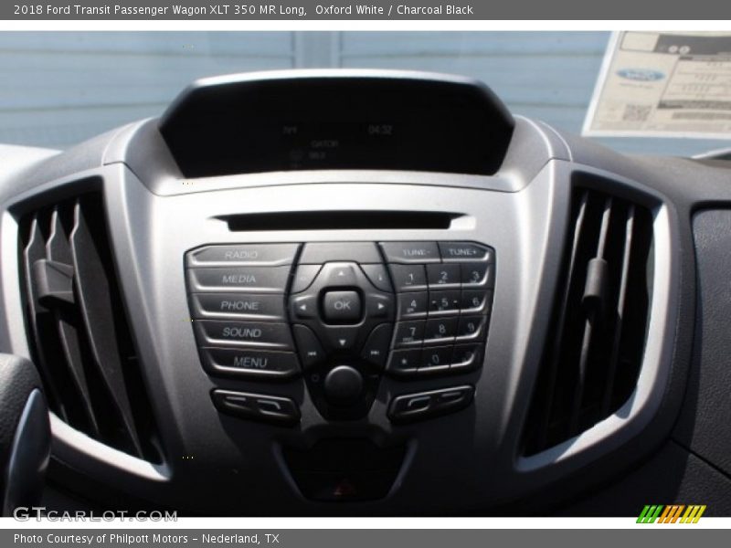 Oxford White / Charcoal Black 2018 Ford Transit Passenger Wagon XLT 350 MR Long