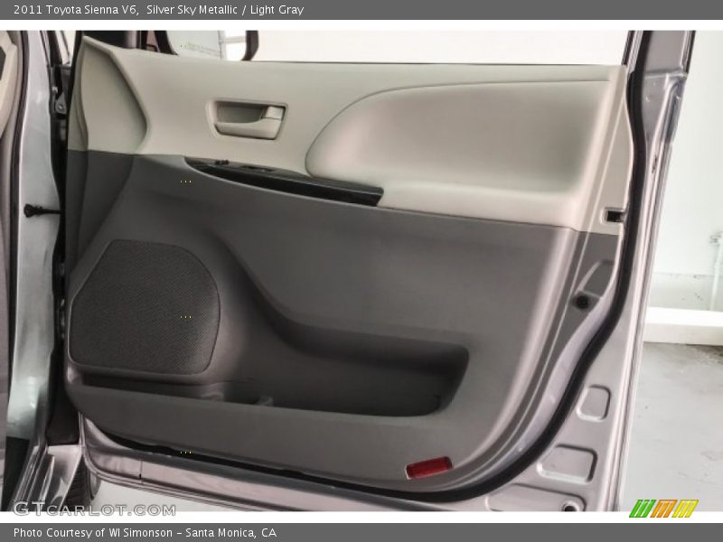Silver Sky Metallic / Light Gray 2011 Toyota Sienna V6