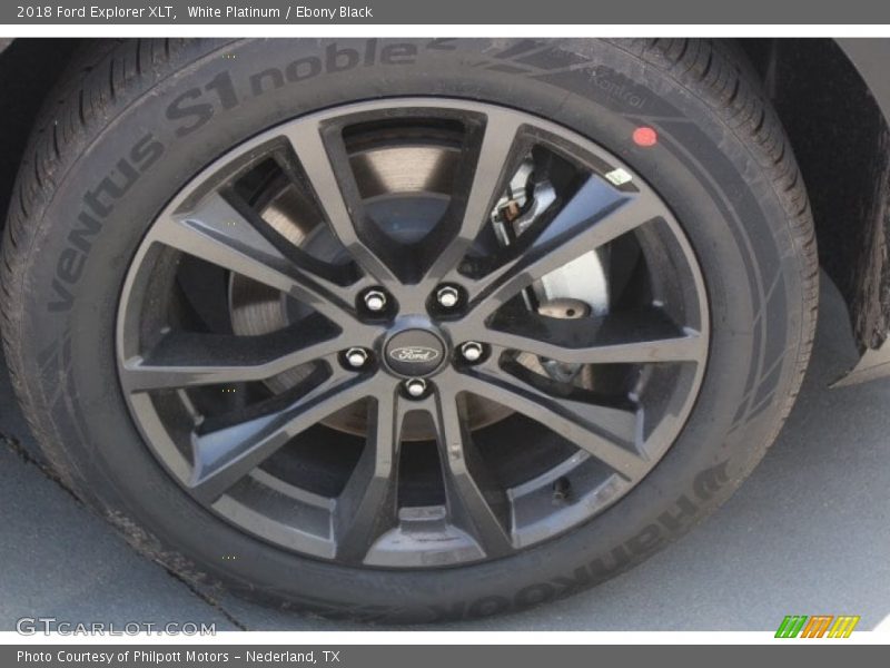 White Platinum / Ebony Black 2018 Ford Explorer XLT