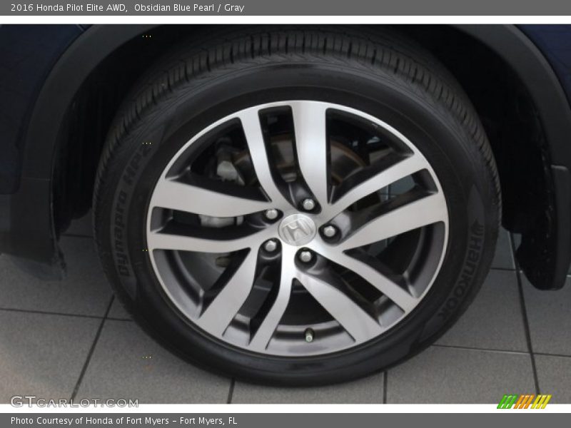 Obsidian Blue Pearl / Gray 2016 Honda Pilot Elite AWD