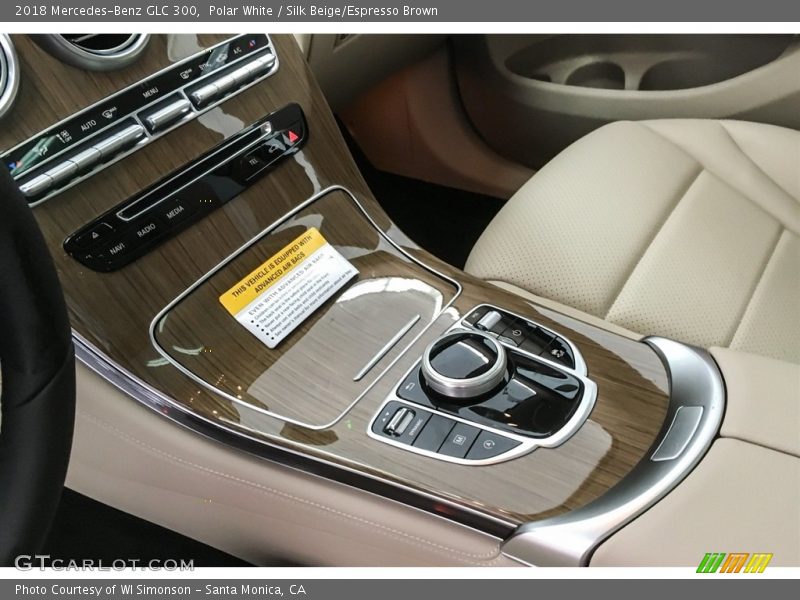 Polar White / Silk Beige/Espresso Brown 2018 Mercedes-Benz GLC 300