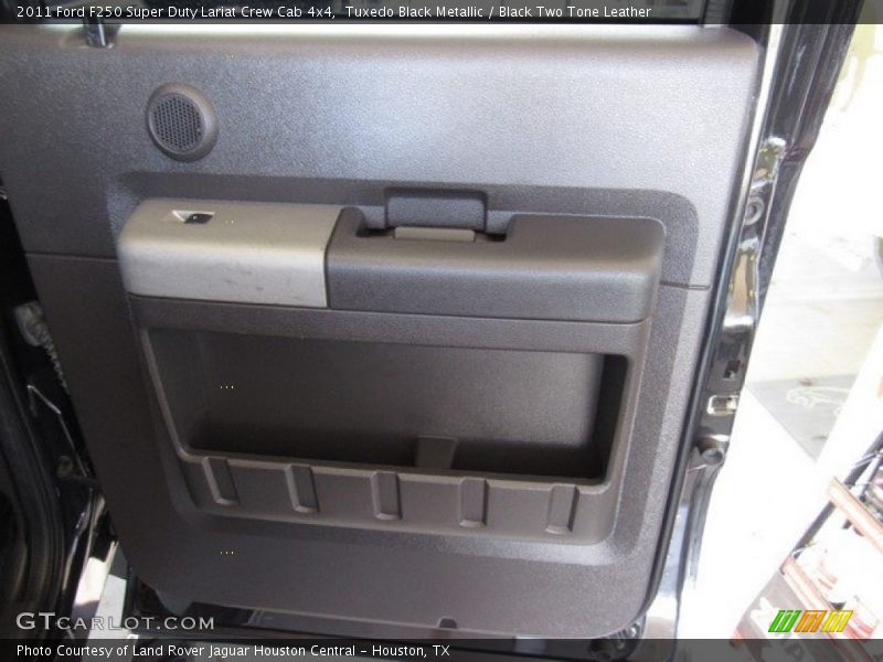 Tuxedo Black Metallic / Black Two Tone Leather 2011 Ford F250 Super Duty Lariat Crew Cab 4x4