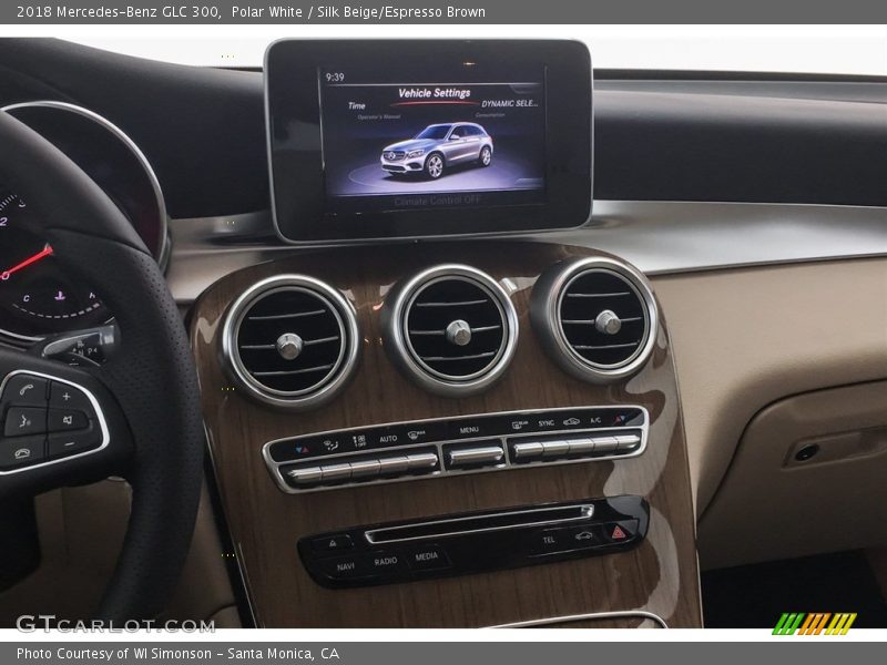 Polar White / Silk Beige/Espresso Brown 2018 Mercedes-Benz GLC 300