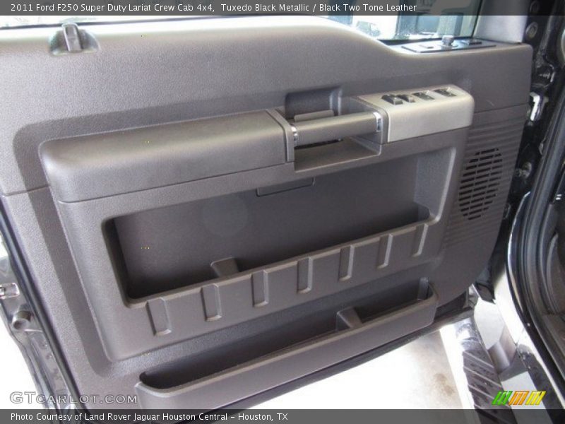 Tuxedo Black Metallic / Black Two Tone Leather 2011 Ford F250 Super Duty Lariat Crew Cab 4x4