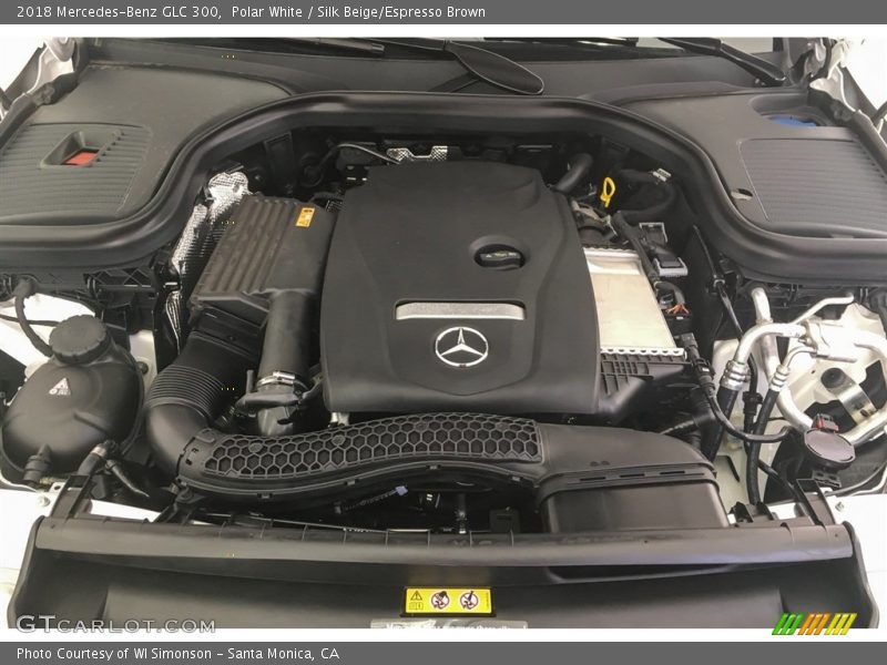 Polar White / Silk Beige/Espresso Brown 2018 Mercedes-Benz GLC 300
