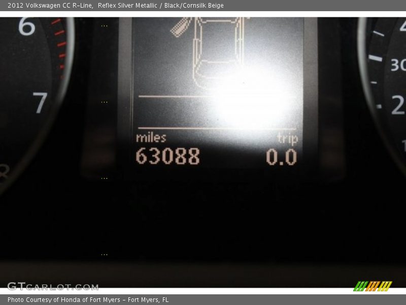 Reflex Silver Metallic / Black/Cornsilk Beige 2012 Volkswagen CC R-Line