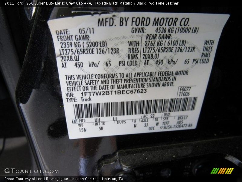 Tuxedo Black Metallic / Black Two Tone Leather 2011 Ford F250 Super Duty Lariat Crew Cab 4x4